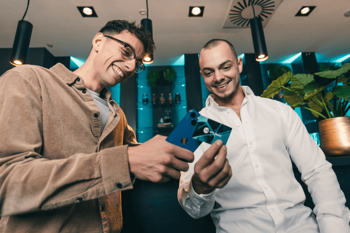 NFC визитни картички