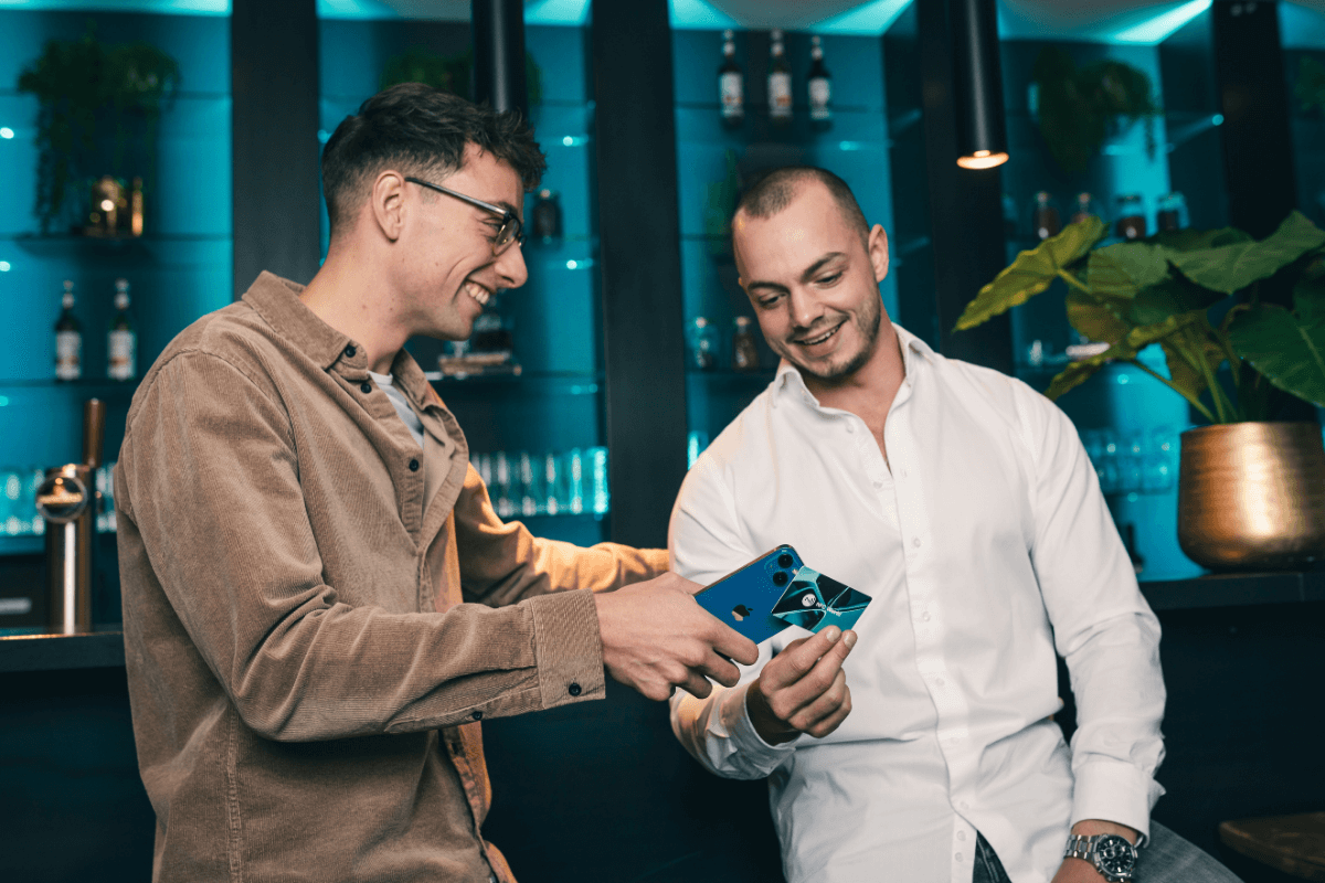 NFC визитна картичка